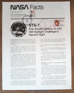 Originální prospekt NASA k misi STS 7 raketoplánu Challenger, r. 1983